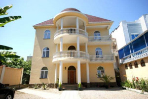 Гостиница «Рената» Адлер, ул. Ленина, 219/18 «А»